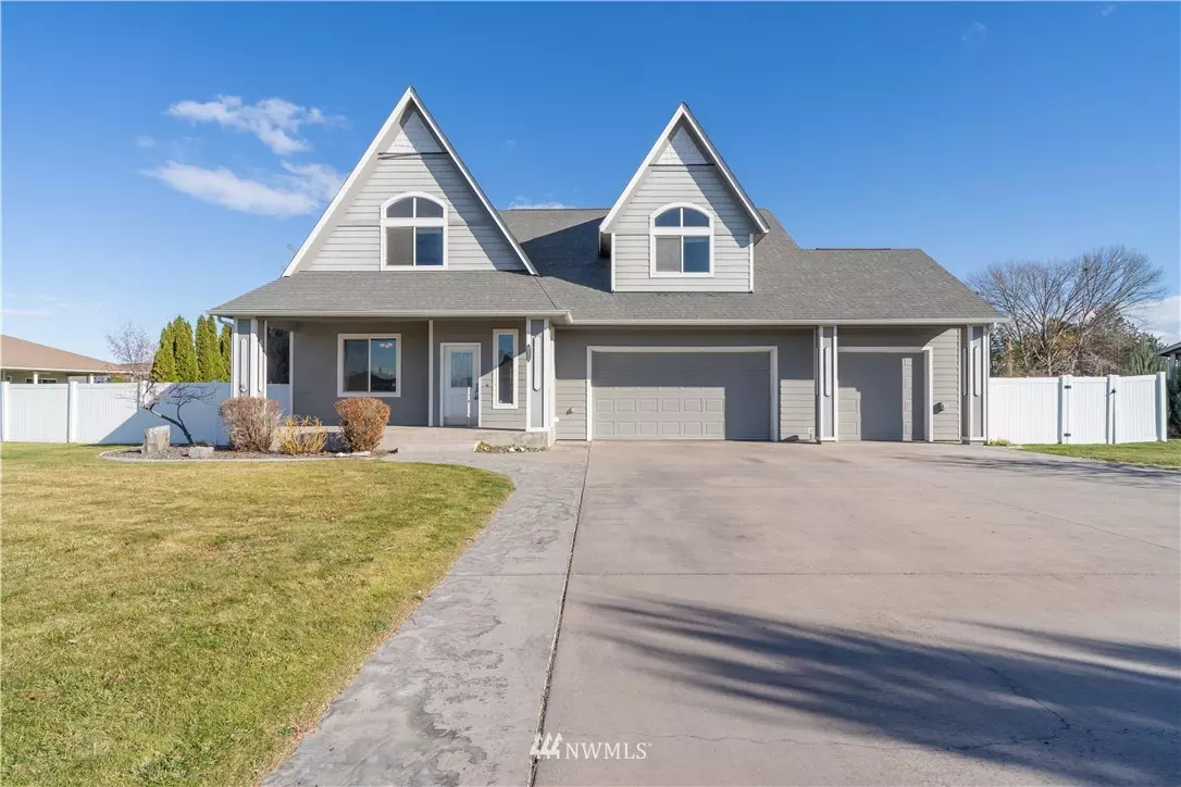 Moses Lake, WA 98837,831 S Camas