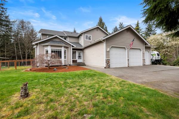 1541 SE Nylace LN, Port Orchard, WA 98367