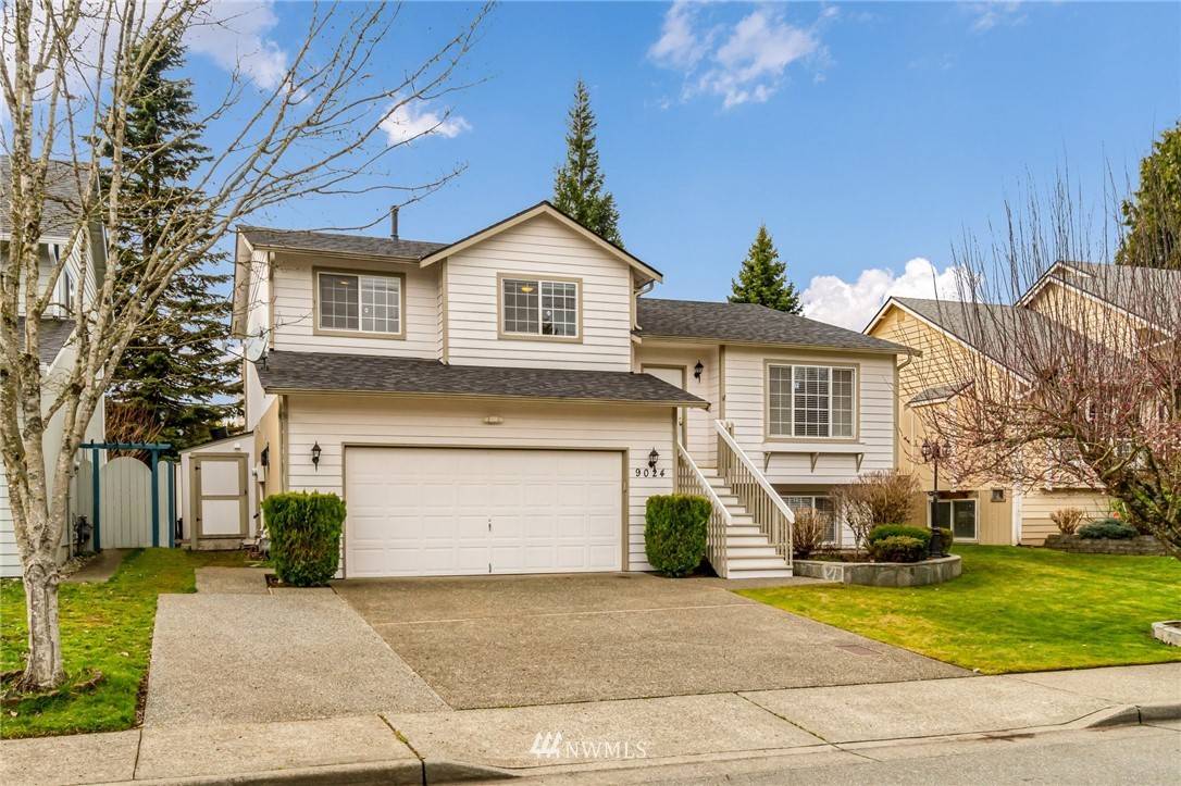 9024 W Mall DR, Everett, WA 98208