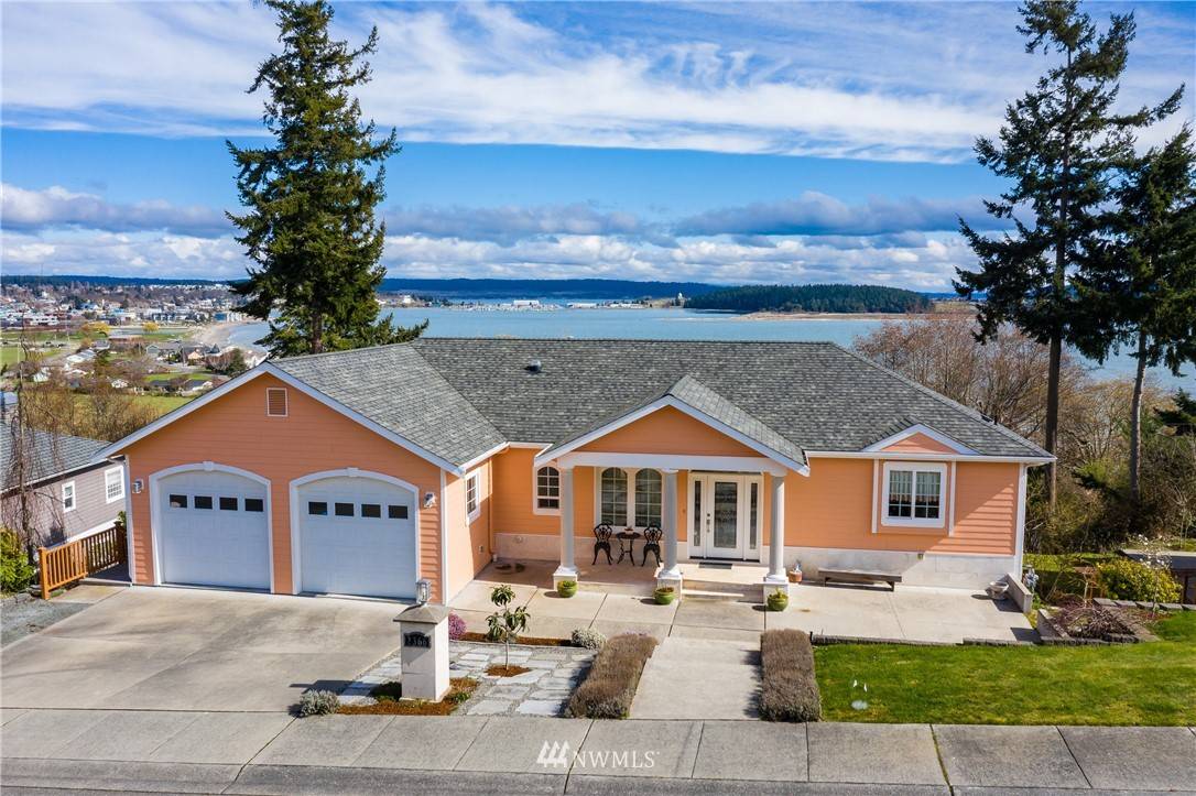 2366 SW Freund ST, Oak Harbor, WA 98277
