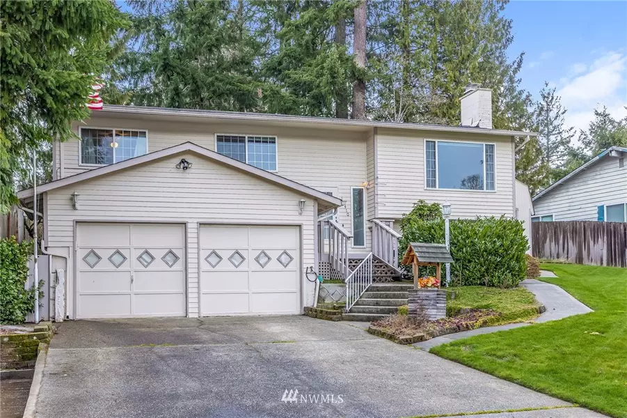 13410 SE 233rd ST, Kent, WA 98042