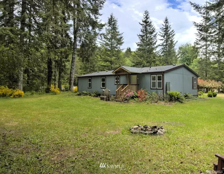 1980 W Ford Loop RD, Elma, WA 98541