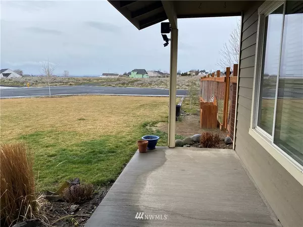 Moses Lake, WA 98837,1038 W Windrose DR