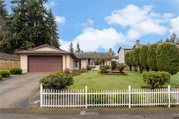 2723 Cambridge DR, Steilacoom, WA 98388