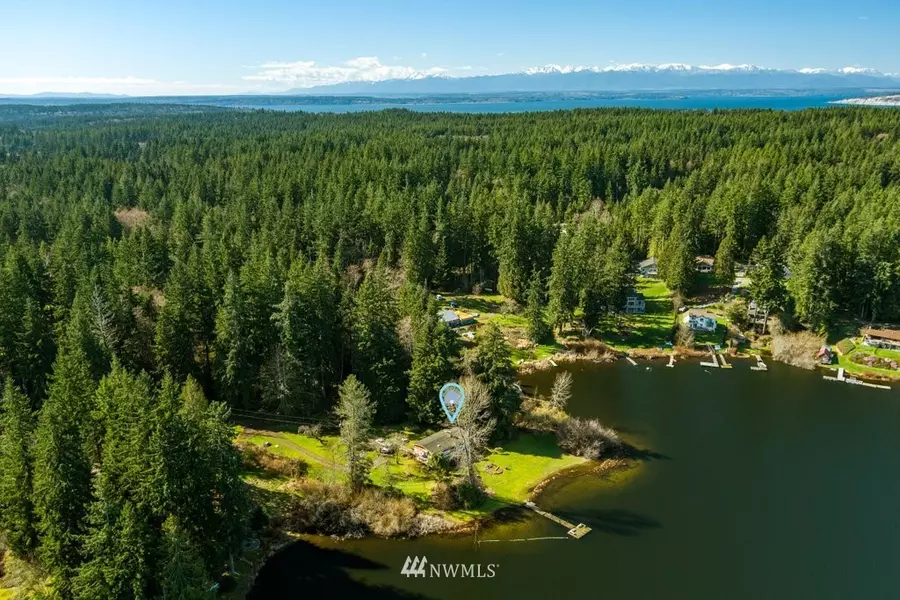 4101 Deer Lake RD, Clinton, WA 98236