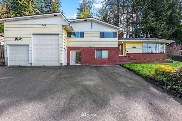 128 Alpha DR, Longview, WA 98632