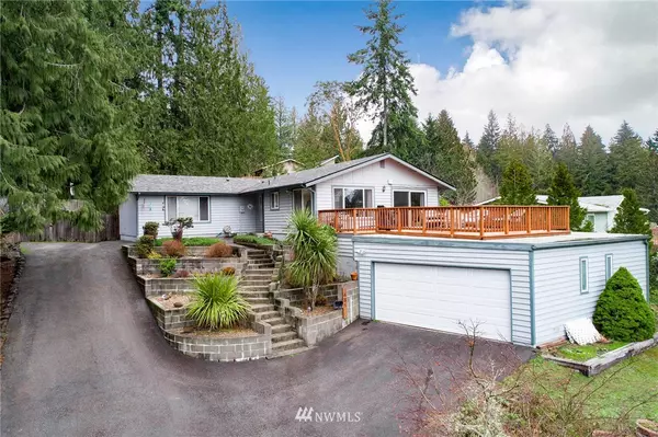 431 E Madrona Pkwy, Grapeview, WA 98546