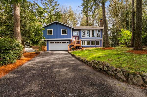 7540 Grahns LN NE, Bremerton, WA 98311