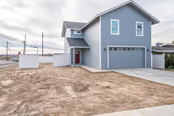 1242 Baker ST, Moses Lake, WA 98837