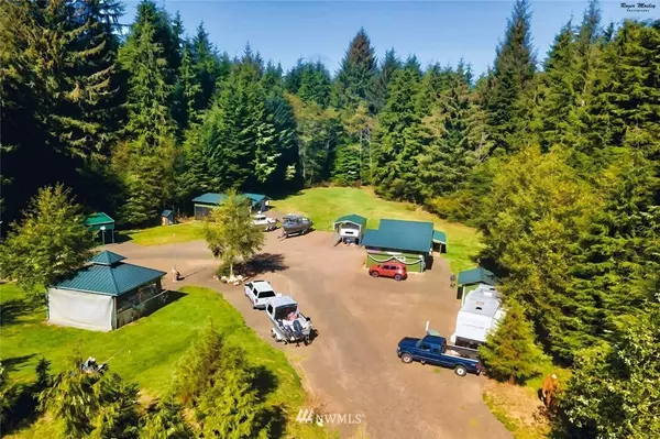 1034 Mora RD, Forks, WA 98331