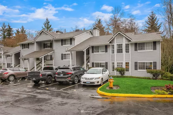 23317 Cedar WAY #L105, Mountlake Terrace, WA 98043