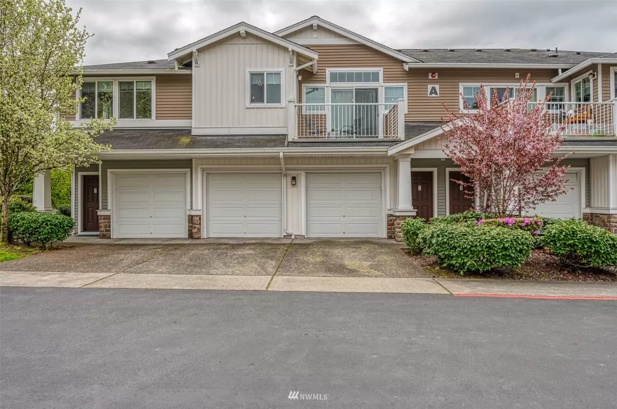 Seatac, WA 98198,3951 S 211th PL #A4