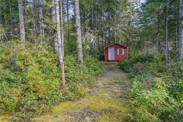 Lilliwaup, WA 98555,211 N Napilikai DR