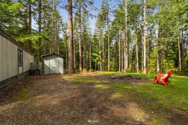 1103 Stavis Dr E NW, Seabeck, WA 98380