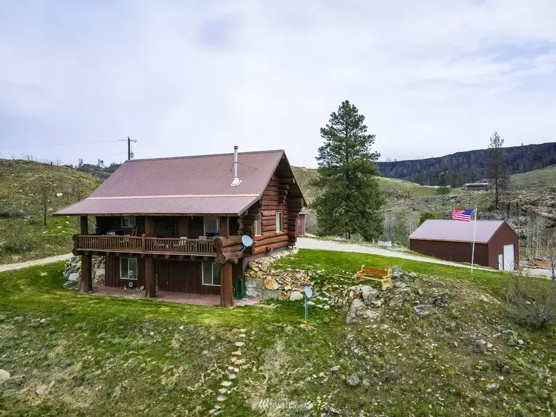 2234 D Cameron Lake RD, Okanogan, WA 98840