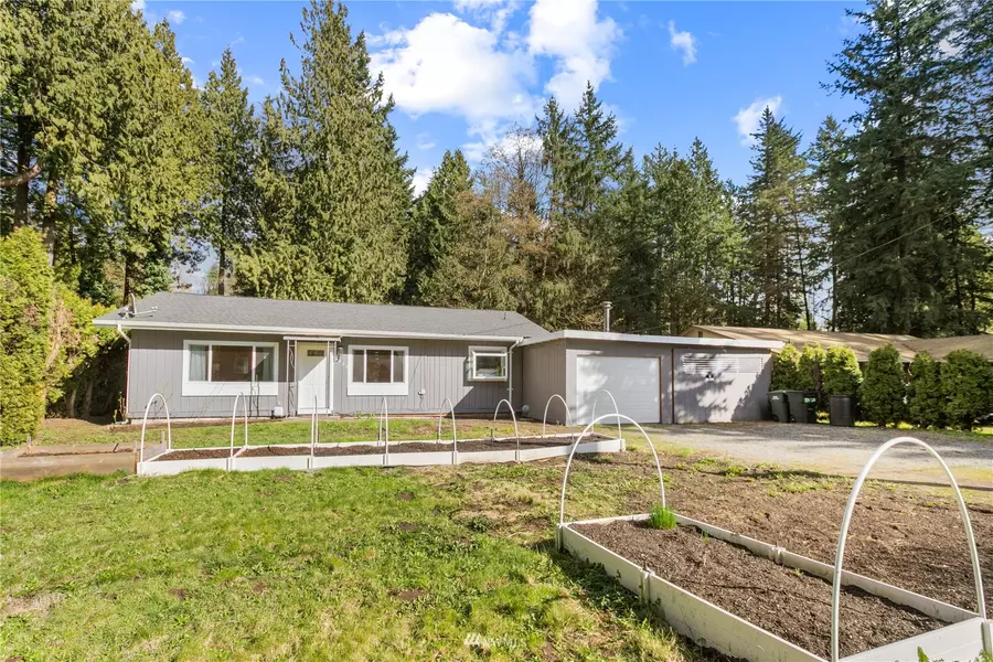 8022 Dean DR, Custer, WA 98240