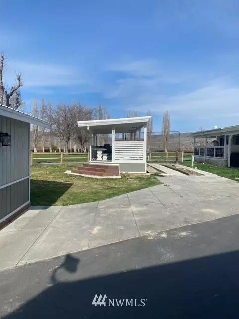 8542 Crescent Bar RD #341, Quincy, WA 98848