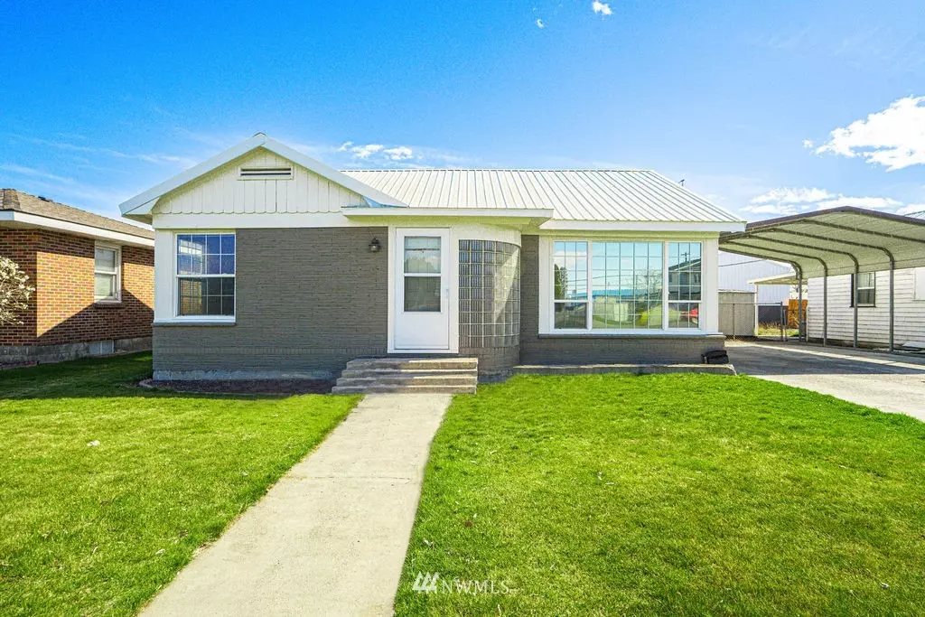 Moses Lake, WA 98837,903 W Fourth