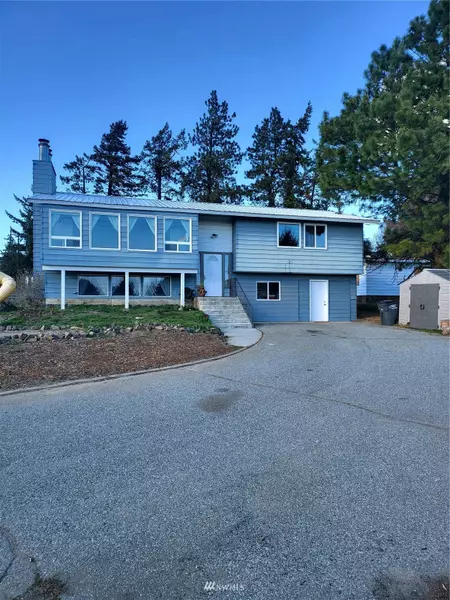 416 W Ash ST, Waterville, WA 98858