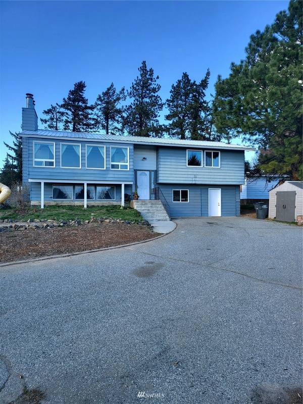 416 W Ash ST, Waterville, WA 98858