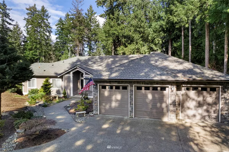 5640 W Old Stump NW, Gig Harbor, WA 98332