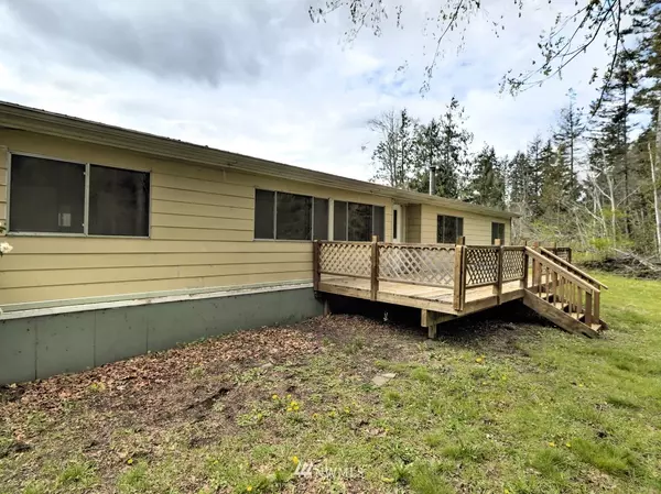 992 E Mason Benson RD, Grapeview, WA 98546