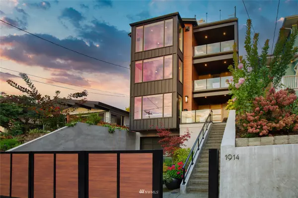 1914 10th AVE E, Seattle, WA 98102