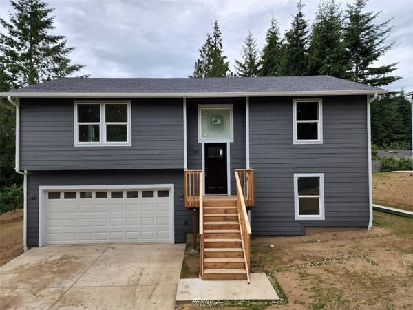 1172 Thorndyke RD, Port Ludlow, WA 98365