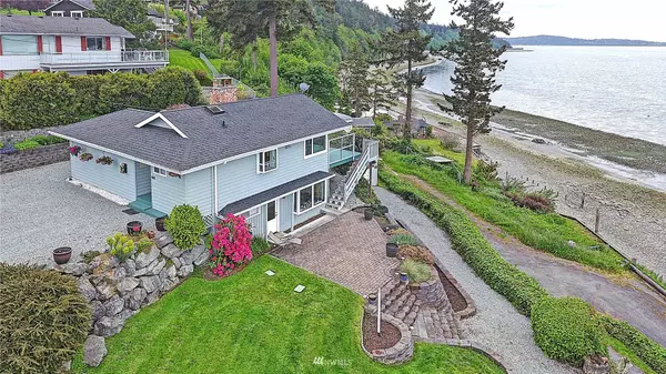 661 Manaco Beach RD, Camano Island, WA 98282