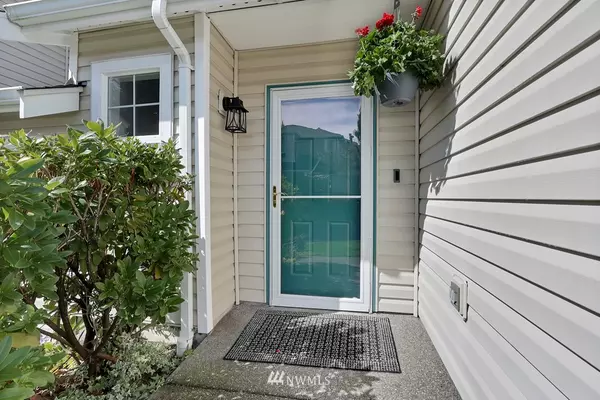 Tacoma, WA 98422,4802 Nassau AVE NE #182