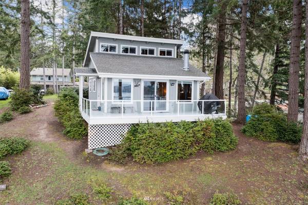 516 W Herron BLVD NW, Lakebay, WA 98349