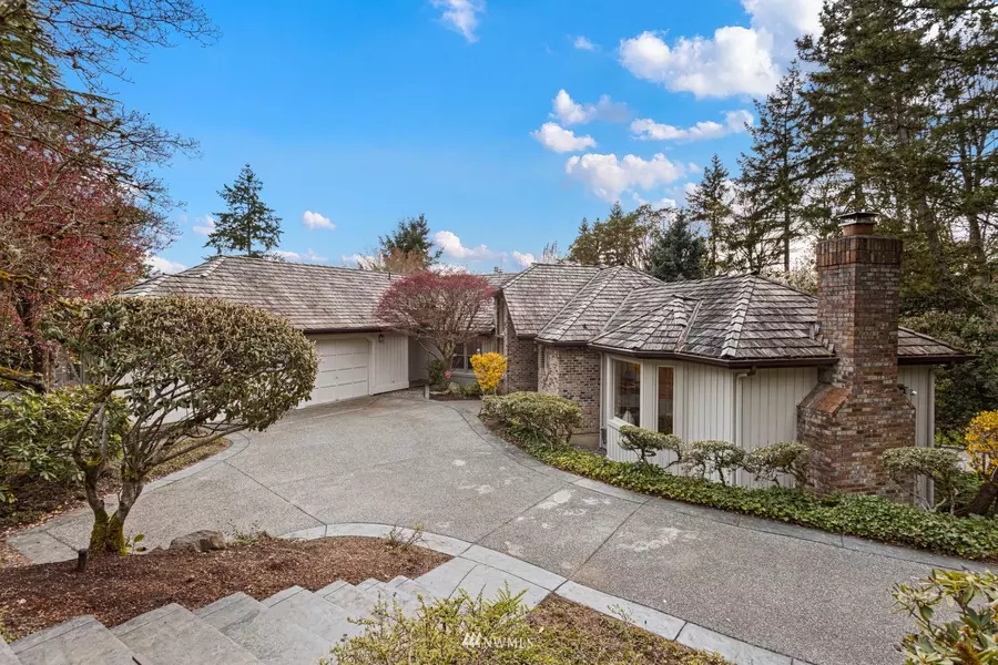 5817 145th PL SE, Bellevue, WA 98006