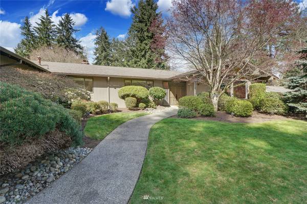 8652 SE 63rd ST, Mercer Island, WA 98040