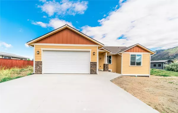 710 S 3rd ST, Brewster, WA 98812