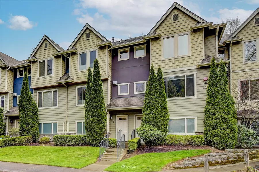 1000 Front ST S #3, Issaquah, WA 98027