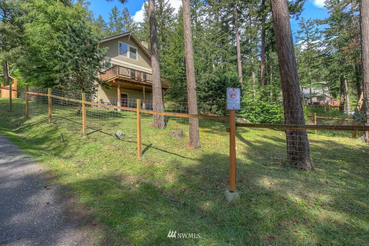 Orcas Island, WA 98245,107 Grove ST