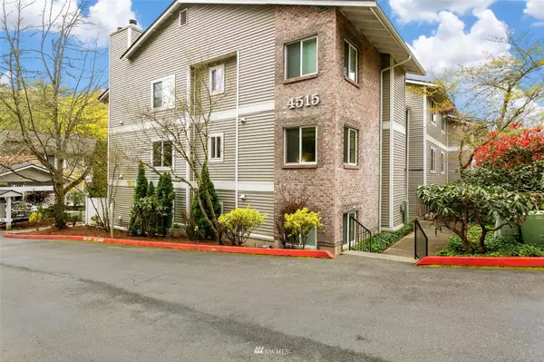4515 125th AVE SE #205, Bellevue, WA 98006
