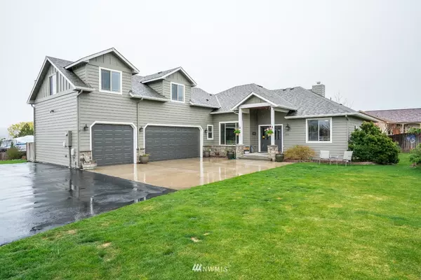 303 Kray Ike CT, Wenatchee, WA 98801