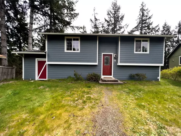 31 NE Skipper CT, Belfair, WA 98528