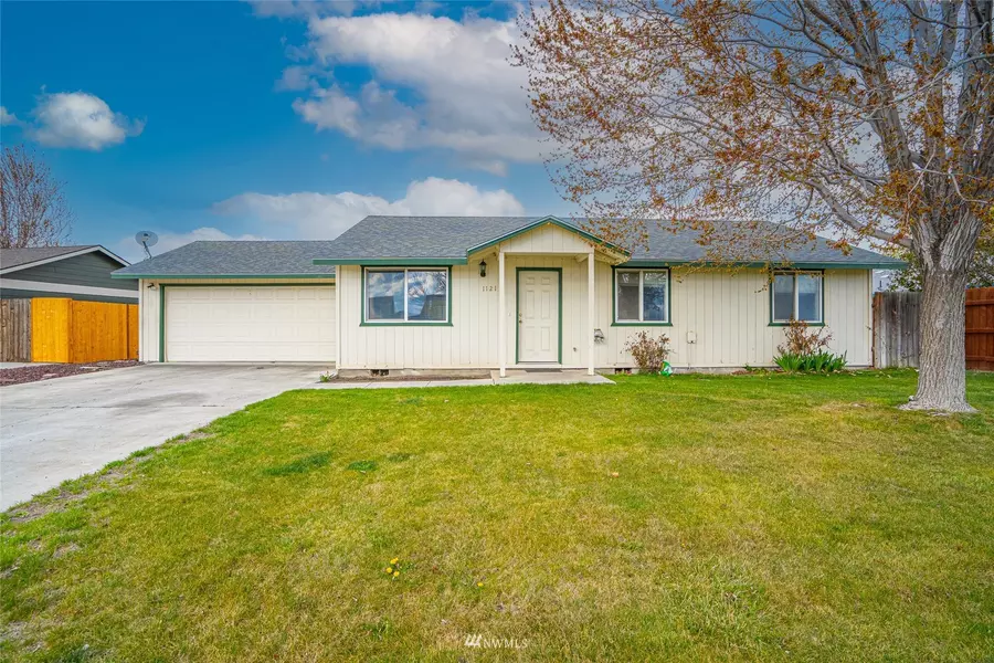 1121 E St Helens DR, Moses Lake, WA 98837