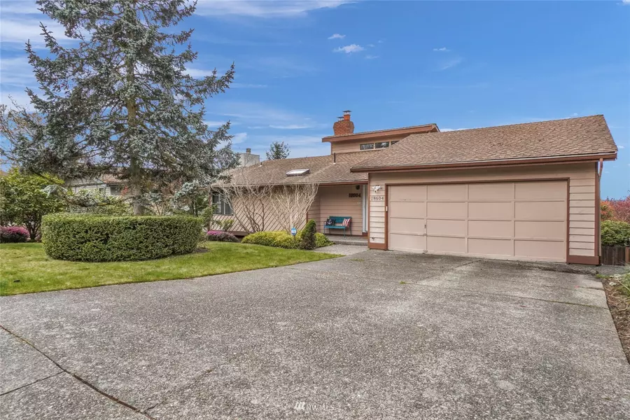 18604 Blue Ridge DR, Lynnwood, WA 98037