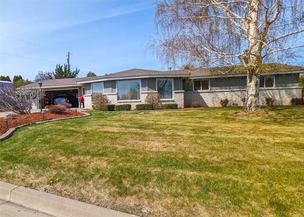 8501 W Barge ST, Yakima, WA 98908