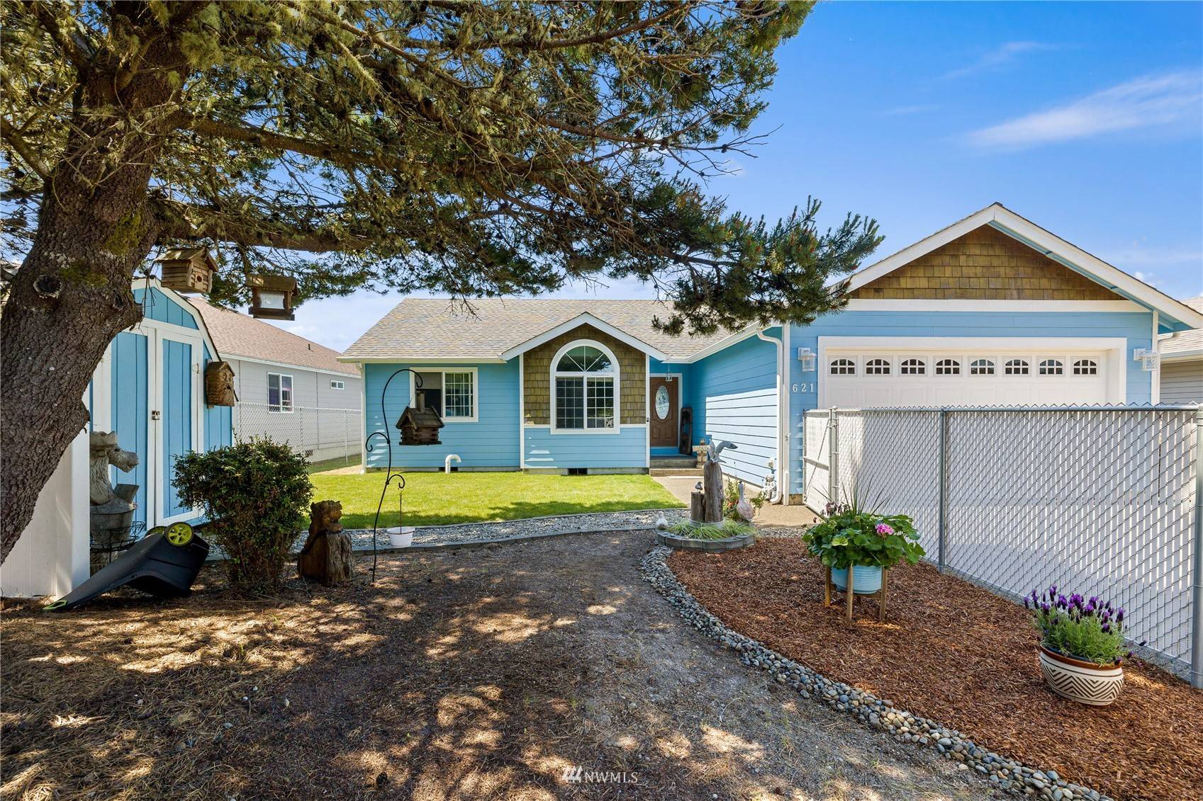 621 E Chance A La Mer NE, Ocean Shores, WA 98569