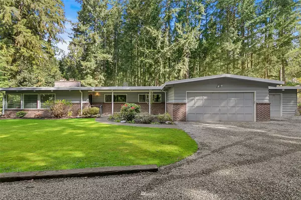 13 Bridlewood CIR, Kirkland, WA 98033