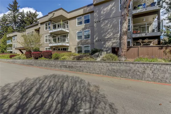23015 Edmonds WAY #A208, Edmonds, WA 98026