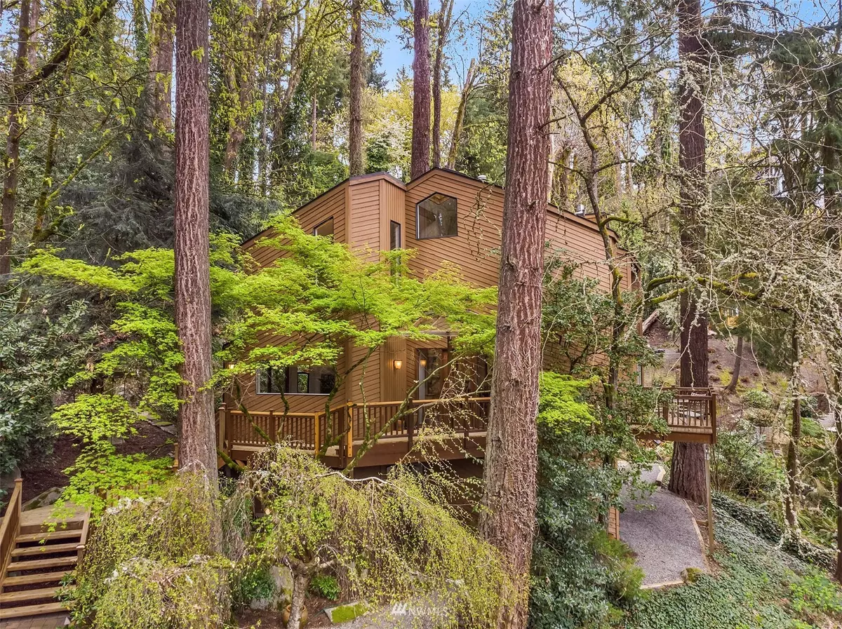 Mercer Island, WA 98040,4805 E Mercer WAY