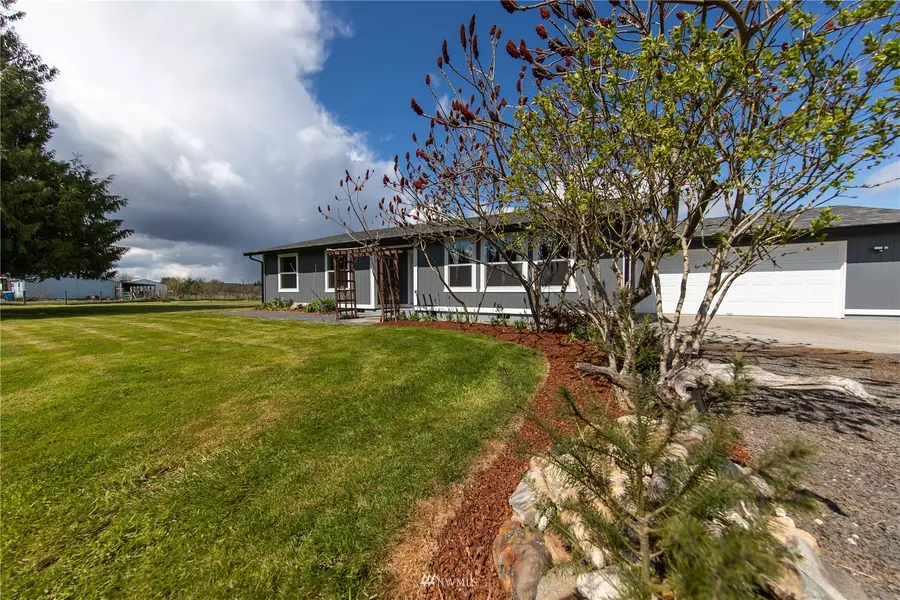 132 Quiet Acres DR, Onalaska, WA 98570