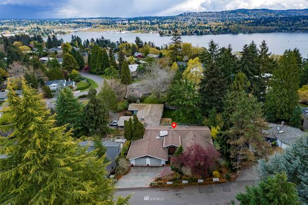 4230 95th AVE SE, Mercer Island, WA 98040