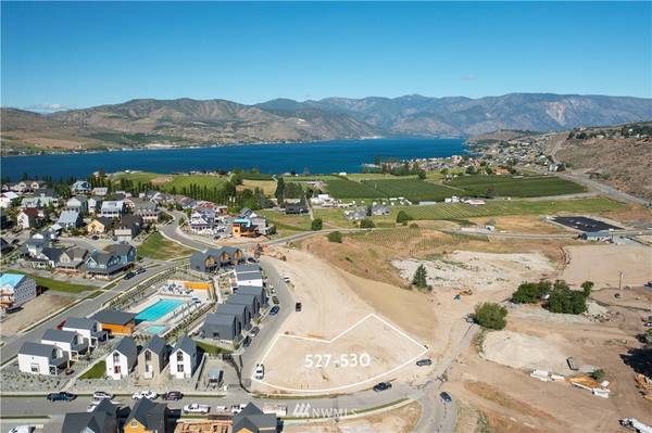 1406 Cottage LN, Chelan, WA 98816