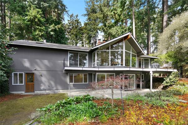 6130 E Mercer WAY, Mercer Island, WA 98040